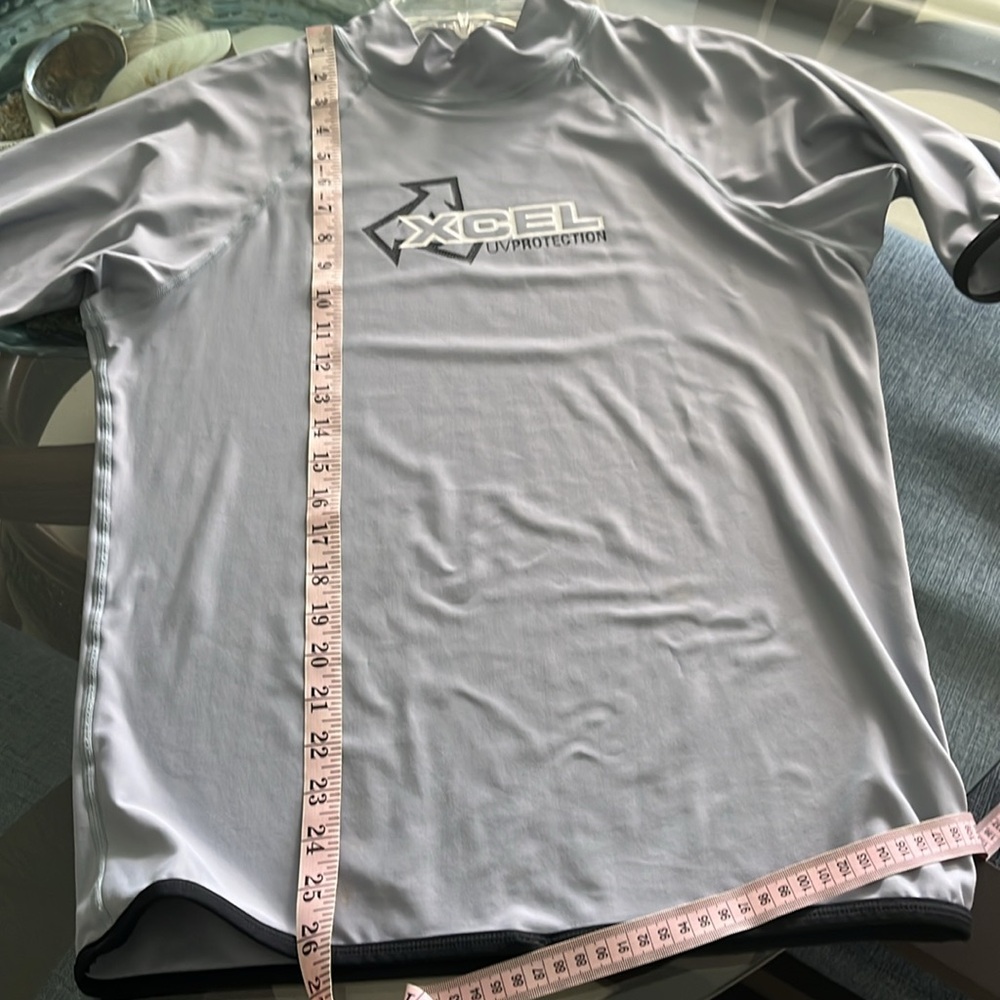 EXCEL Men’s Rashguard EUC - Picture 6 of 8